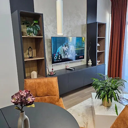 Astra Lux - Galerija Na Vodi - Waterfront * Bělehrad