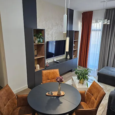 Astra Lux - Galerija Na Vodi - Waterfront Apartment *