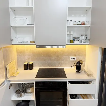 Astra Lux - Galerija Na Vodi - Waterfront *