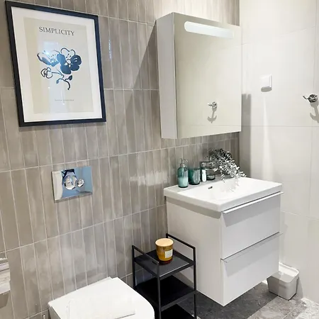 Astra Lux - Galerija Na Vodi - Waterfront Apartmán